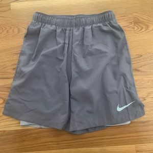 Nike 2-in-1 Dri-Fit Challenger Men’s Shorts Size S